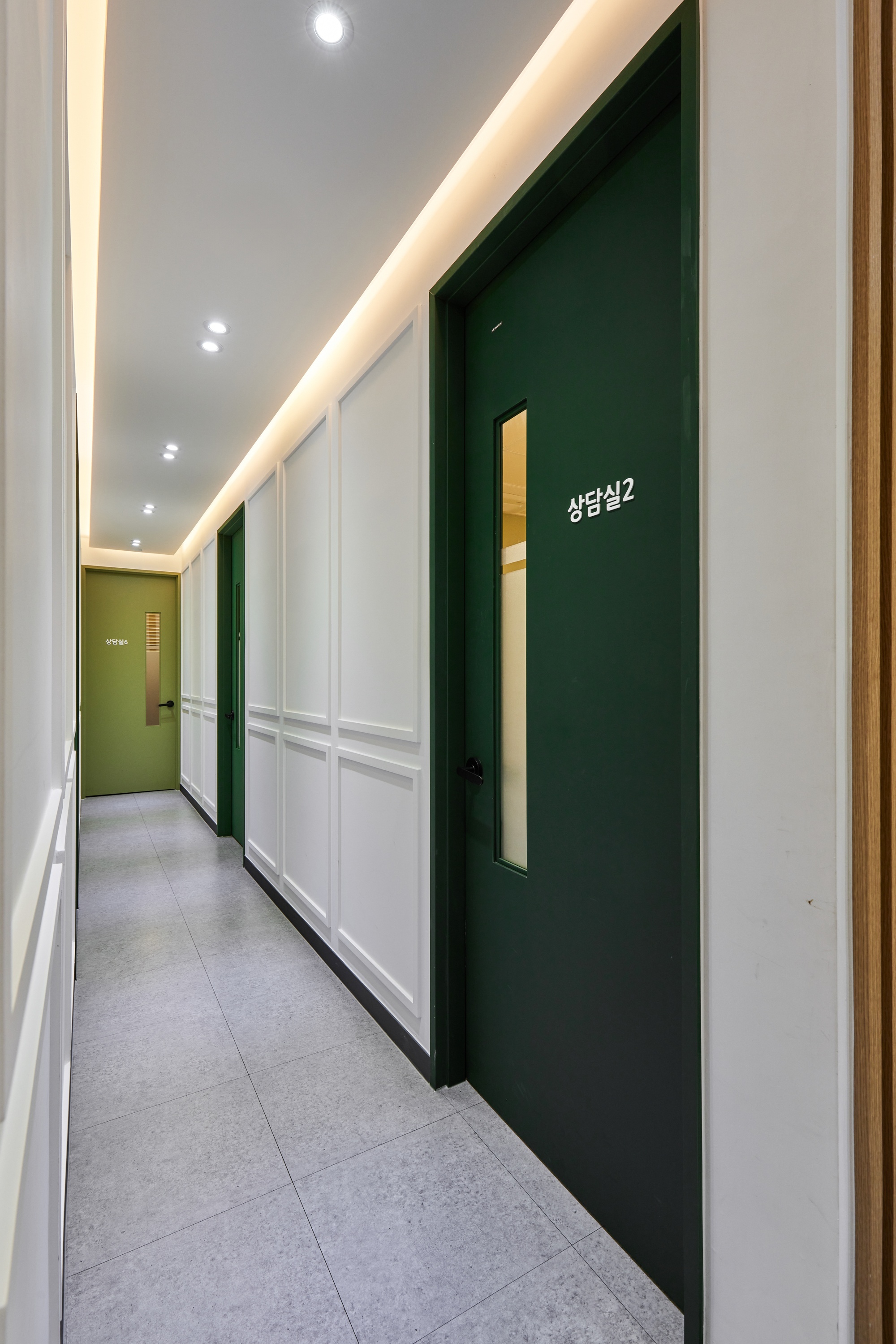 마인드카페 강남신논현밝음센터 리셉션 전경