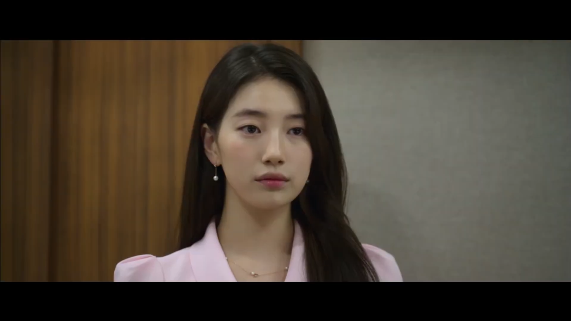 넷플릭스 다이루어질지니 마인드카페 노출 장면 0-16 screenshot.png