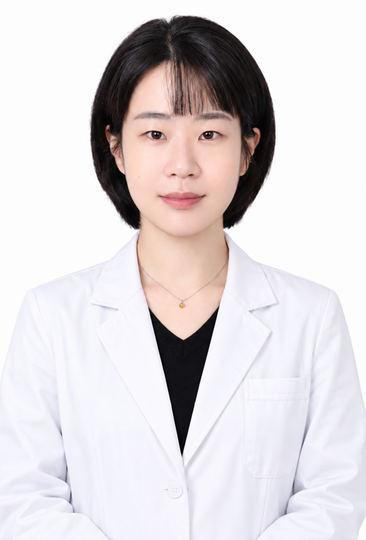 부산수영_박민지T_기본.png